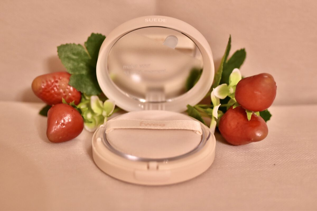 フィーパウダースエード/fwee/ルースパウダーを使ったクチコミ（1枚目）