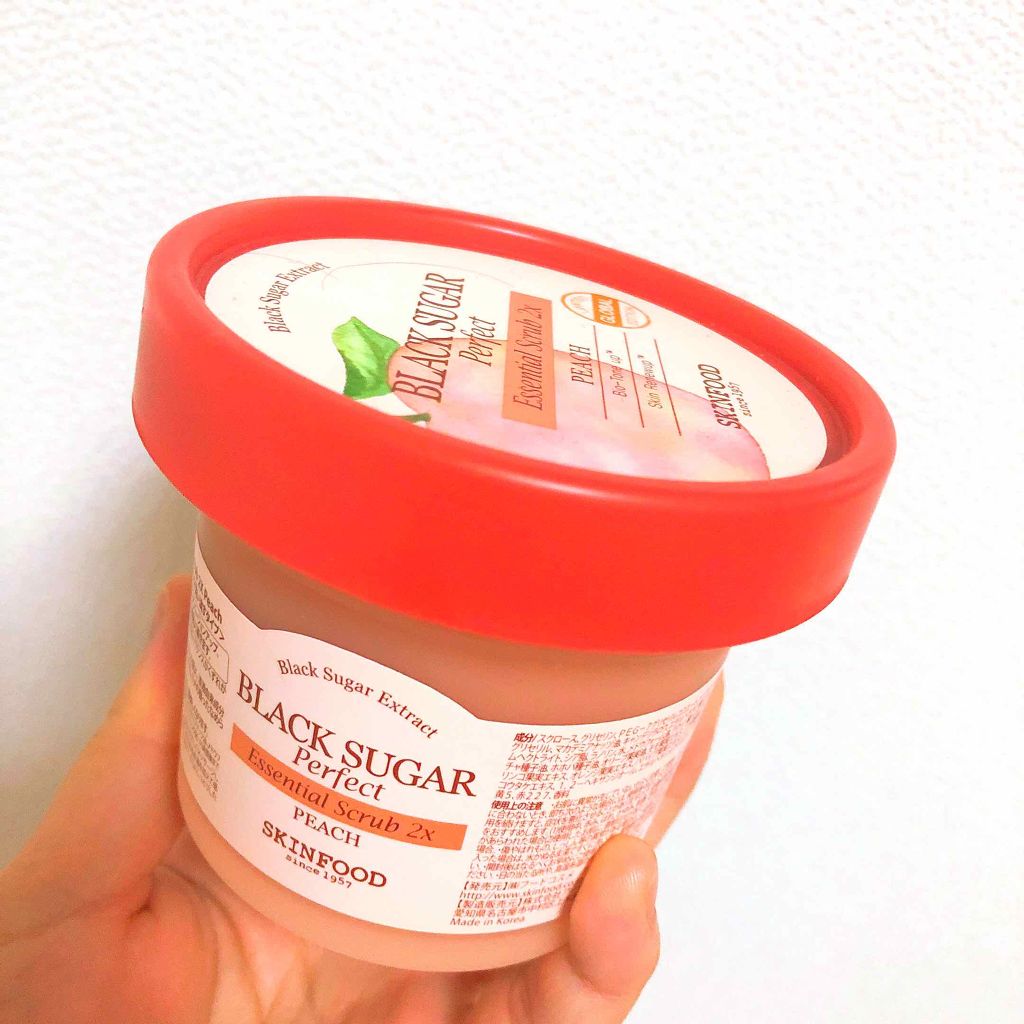 ブラックシュガー パーフェクトエッセンシャルスクラブ 2X チェリーブロッサム/SKINFOOD/洗い流すパック・マスクを使ったクチコミ(1枚目)