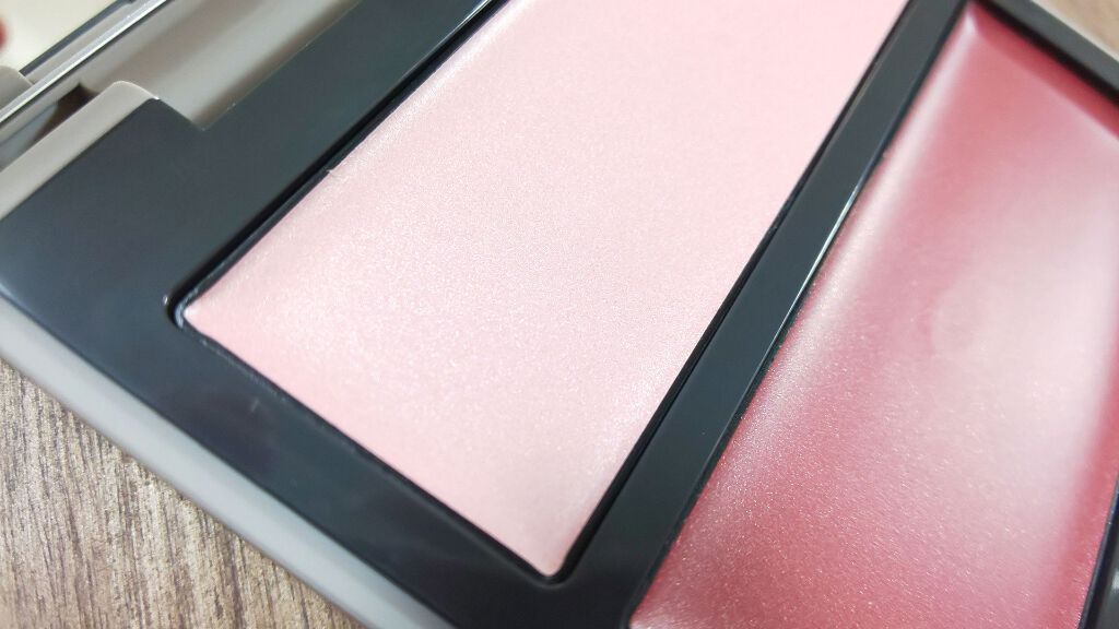 グローフリーダムパレットライジング/THREE/クリームハイライトを使ったクチコミ(3枚目)