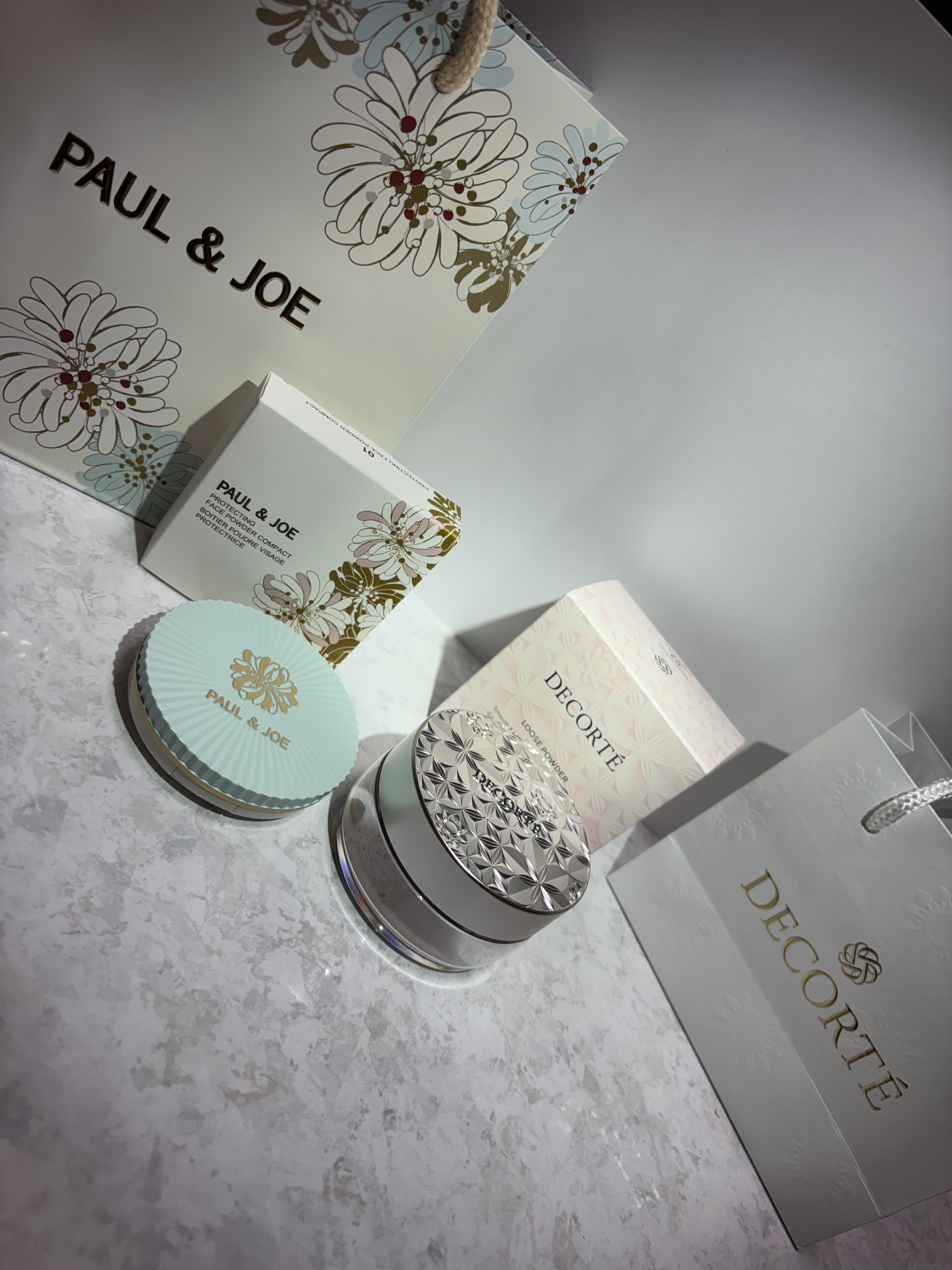 プロテクティング フェイス パウダー 02 ナチュラルベージュ/PAUL & JOE BEAUTE/プレストパウダーを使ったクチコミ（1枚目）