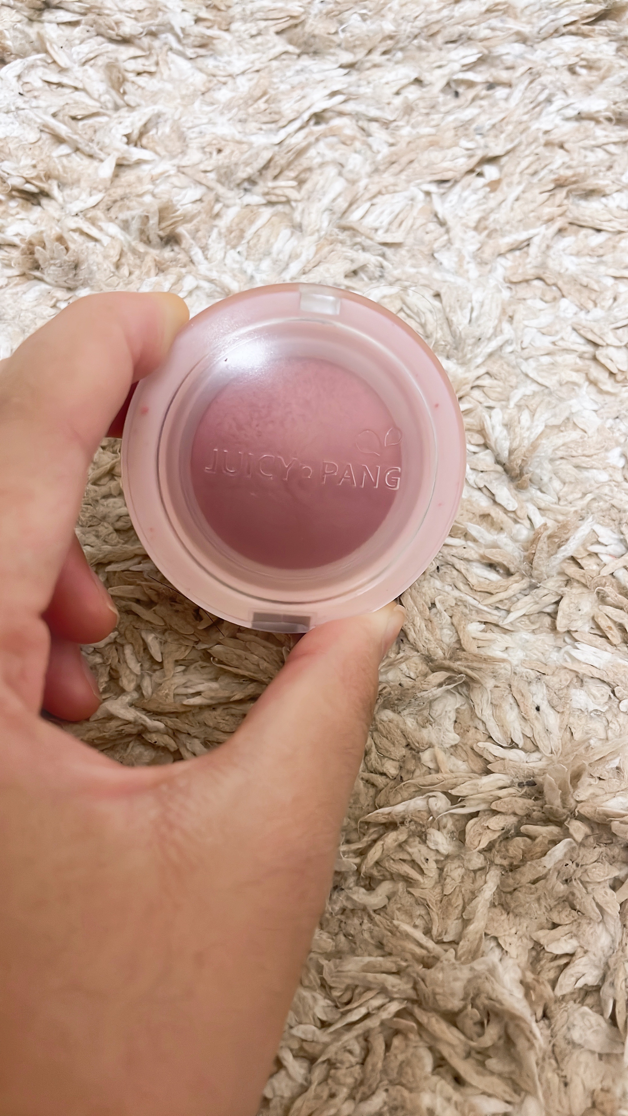 こんばんは＼(^▽^)／！あやです！！本日ご紹介するのはA’pieuジューシーパン ジェリーチークJPK01韓国コスメのチークです︎💕︎それではご紹介します！
✼••┈┈••✼••┈┈••✼••┈┈••✼••┈┈••✼
A’pieuジュー