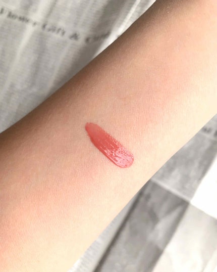 トーン ペタル エッセンス カラー バター/to/one/リップグロスを使ったクチコミ(2枚目)