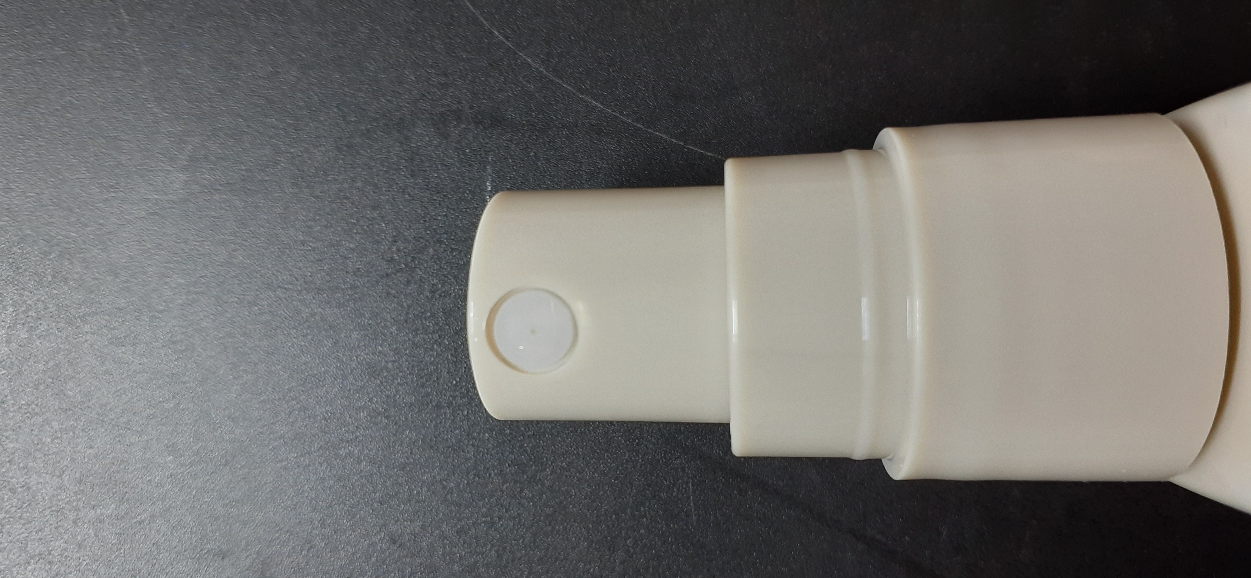 キャンメイク メイクミーハッピー ボディミスト COTTONのクチコミ「アエナで購入しました！
CANMAKE　ボディミスト
コットンの香り(限定)

洗い立てシーツ.....」（2枚目）