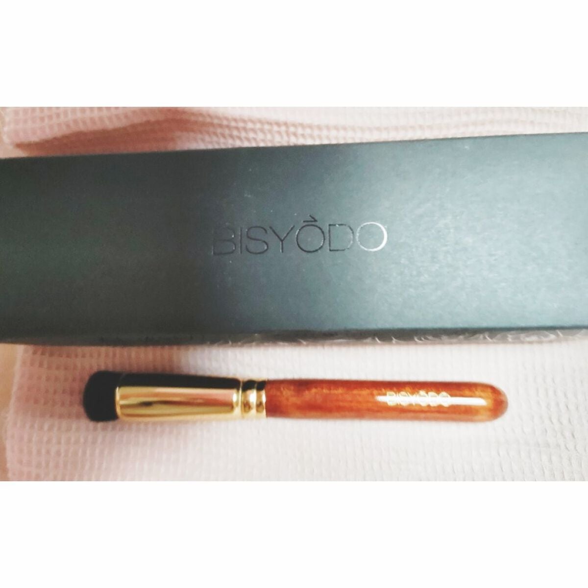 えりにゃん💖フォロバ💖 on LIPS 「コンシーラーもブラシでつけるとムラなくしっかりお肌に密着して仕..」(1枚目)