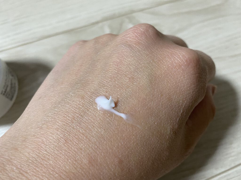 MTメタトロン MT ブライトアップ・クリームのクチコミ「保湿力がすごく高いです。
夜に塗って寝ると朝までしっとりしていました。
冬場は乾燥しやすいので.....」（3枚目）