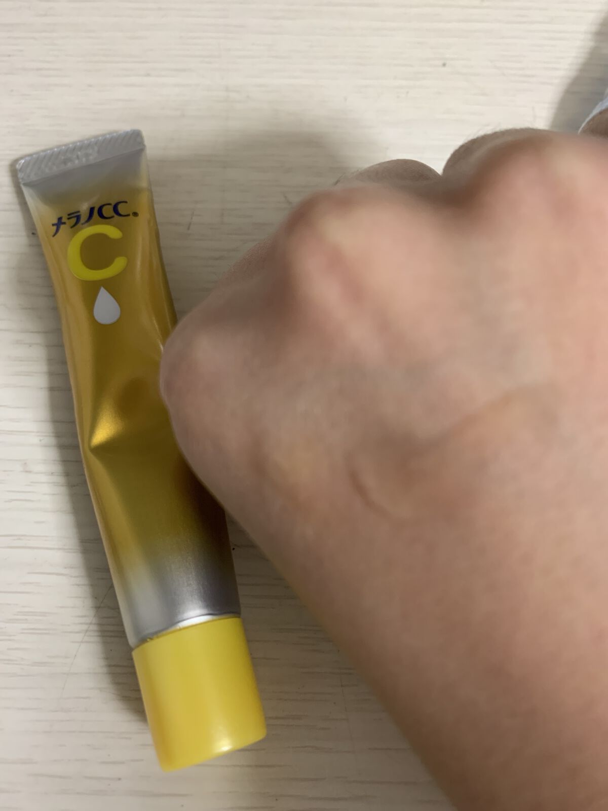 薬用しみ集中対策 プレミアム美容液/メラノCC/美容液を使ったクチコミ（2枚目）