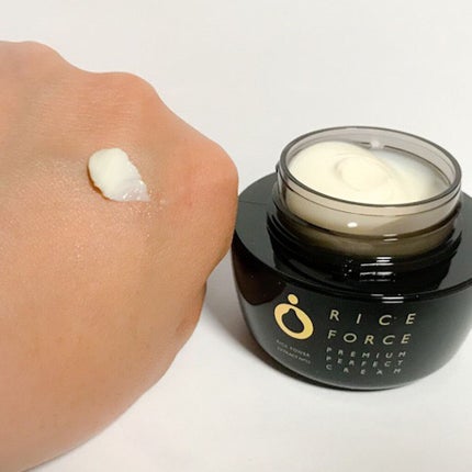 プレミアムパーフェクトクリーム/ライスフォース/フェイスクリームを使ったクチコミ(4枚目)