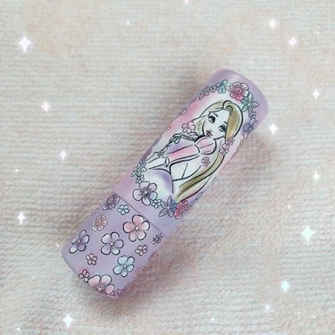 ドンキで買った
ディズニープリンセスのリップ👑💄

・アリエル
・アリス
・ベル
・ラプンツェル

があって、どれも可愛くて迷った…
最終的な決め手は、薄紫だった
ってことでラプンツェルww
リップ部分