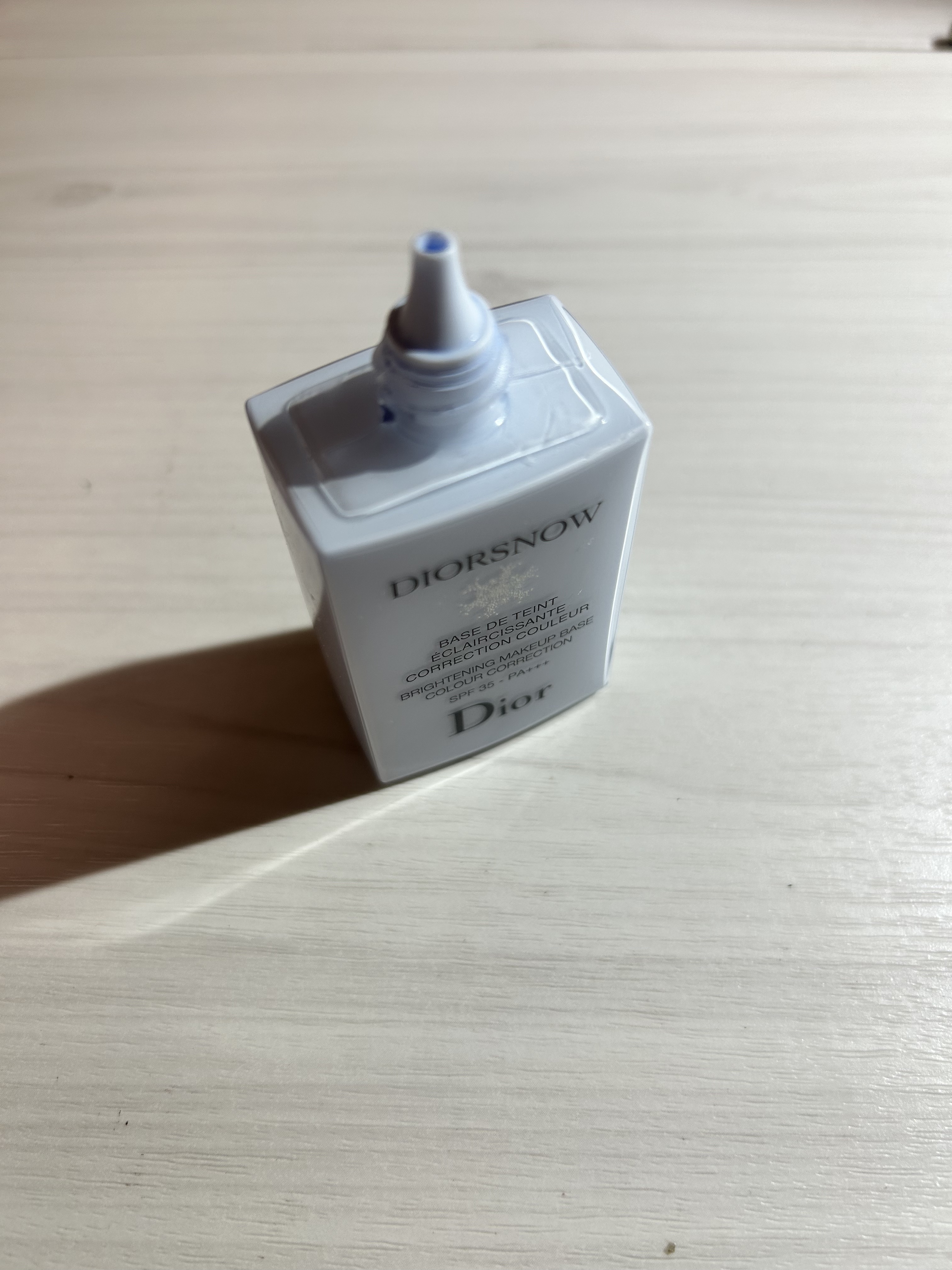 旧】スノー メイクアップ ベース UV35 SPF35／PA+++｜Diorの