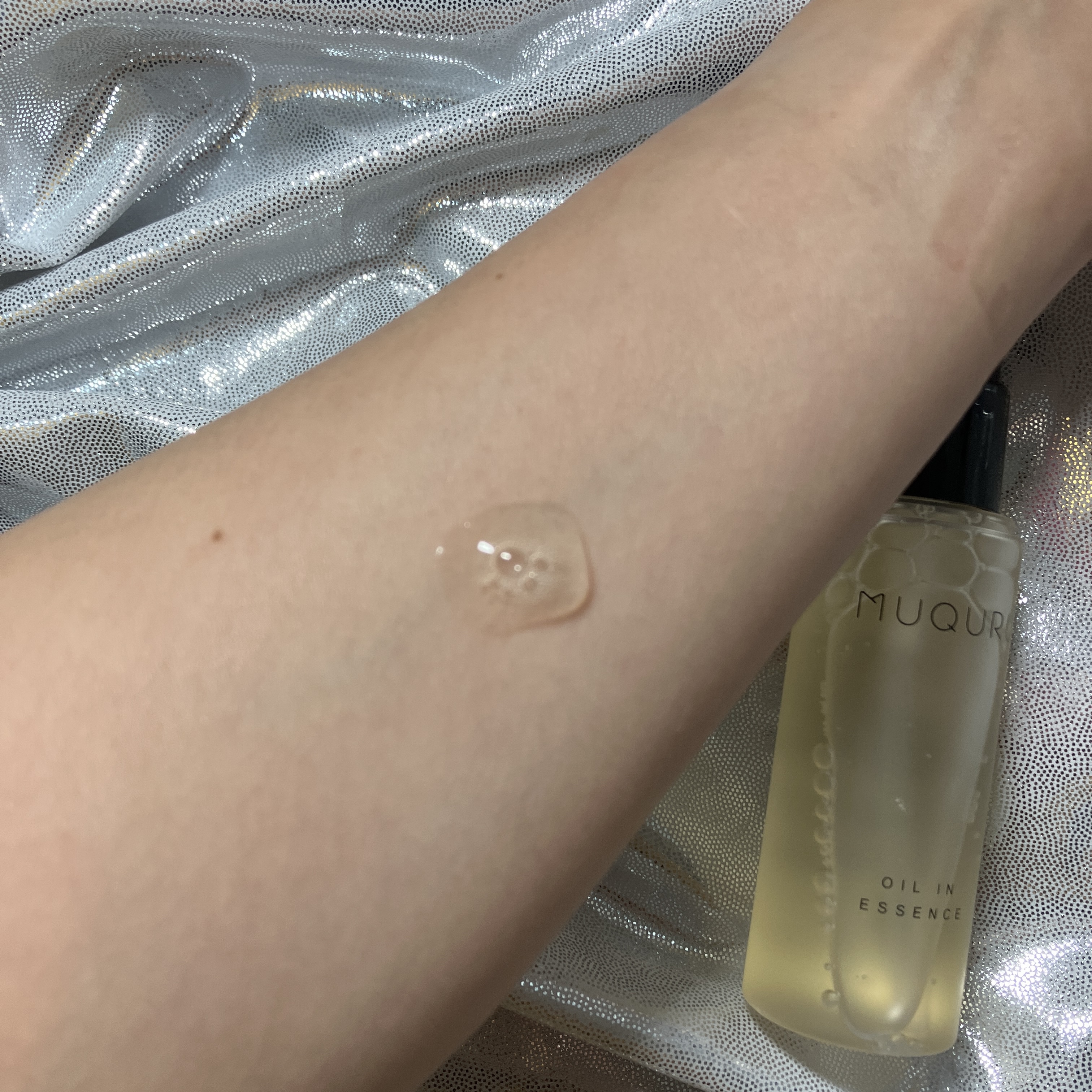 オイルインエッセンス/MUQURU/ブースター・導入液を使ったクチコミ（1枚目）
