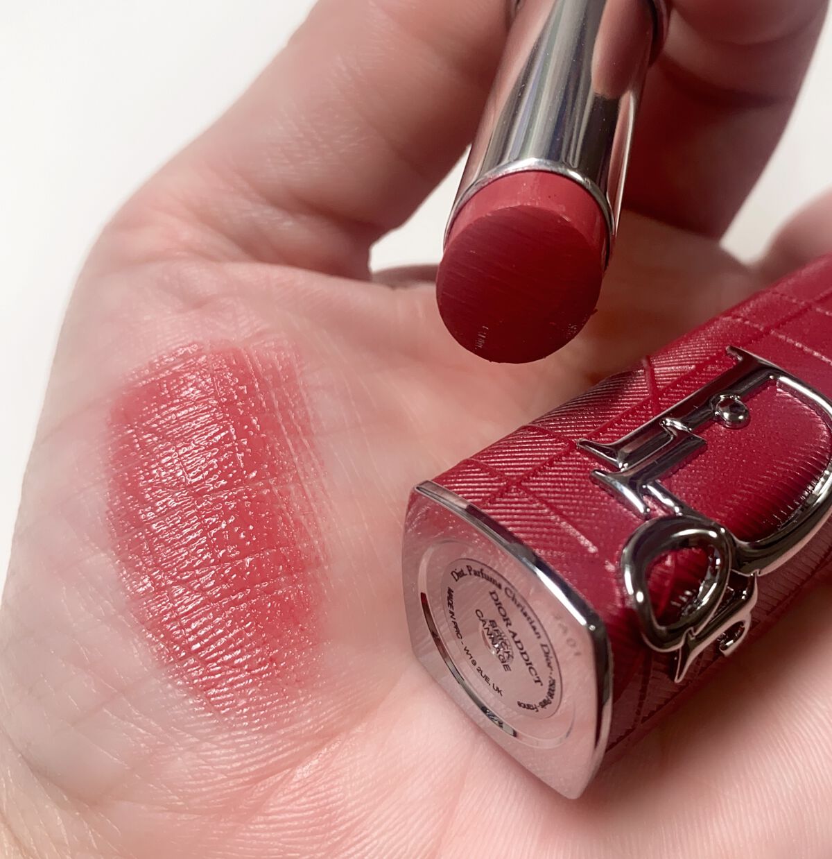 ディオール アディクト リップスティック|Dior他、1商品を使っ ディオール アディクト リップスティック|Dior他、1商品を使っ