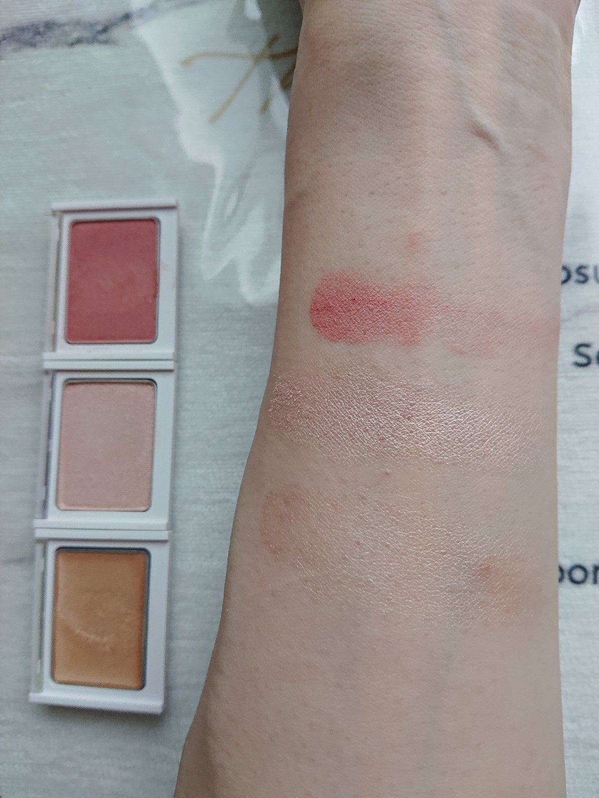 LOSA カラーコレクション クリームアイカラー