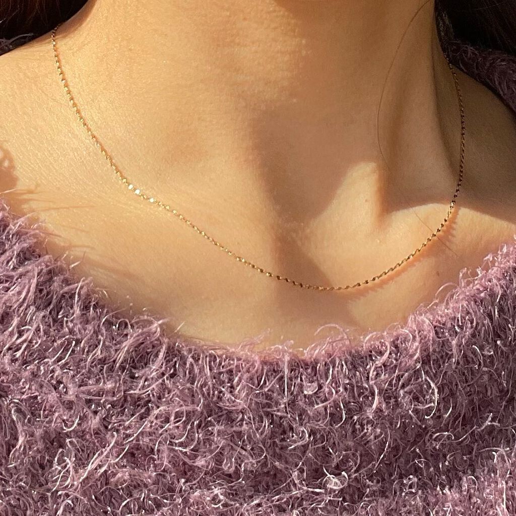 mochi on LIPS 「#極細ネックレスコスメじゃないけど…華奢でキラキラしてて超可愛..」(2枚目)