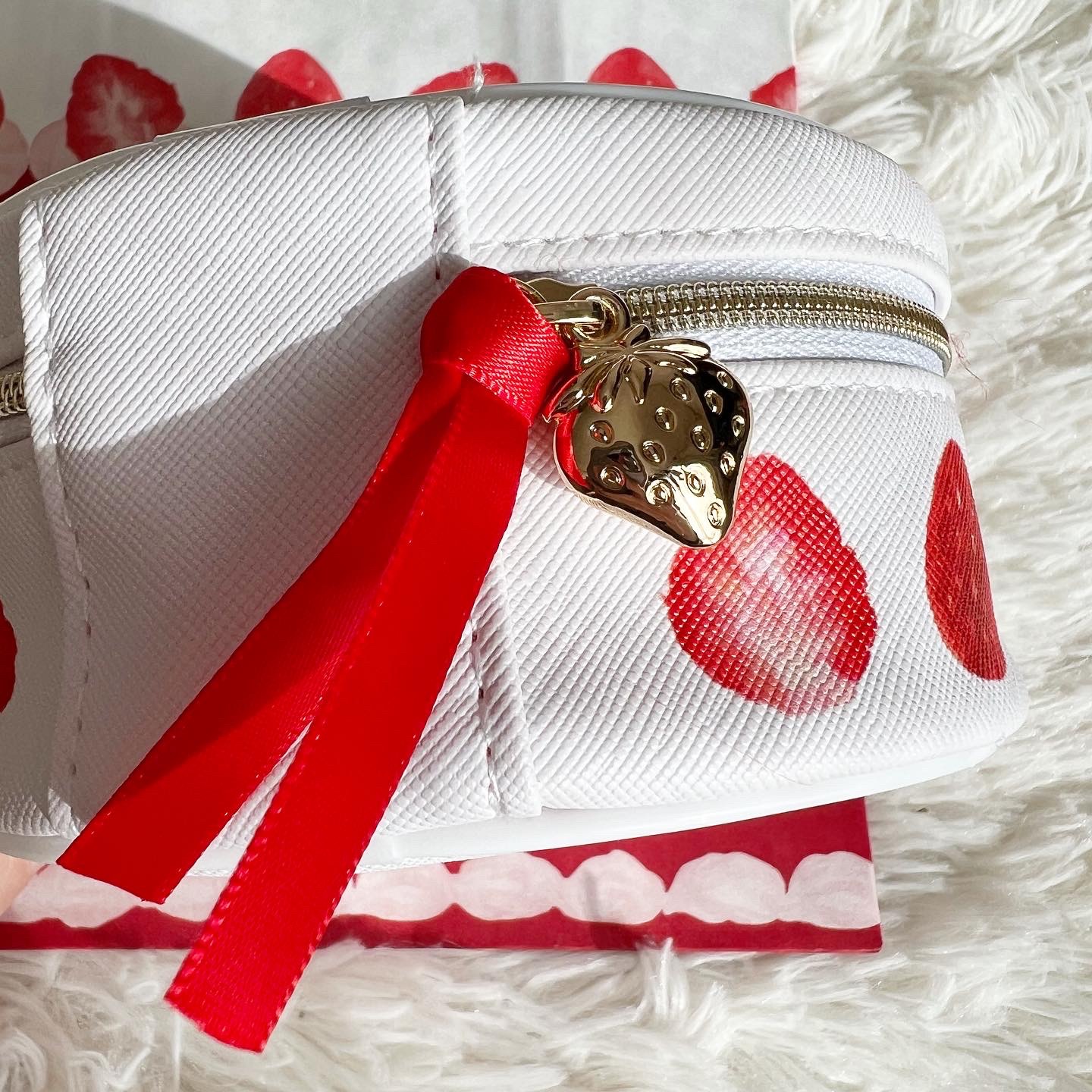 メリーチョコレート ストロベリーポーチ/メリーチョコレート/食品を使ったクチコミ（2枚目）