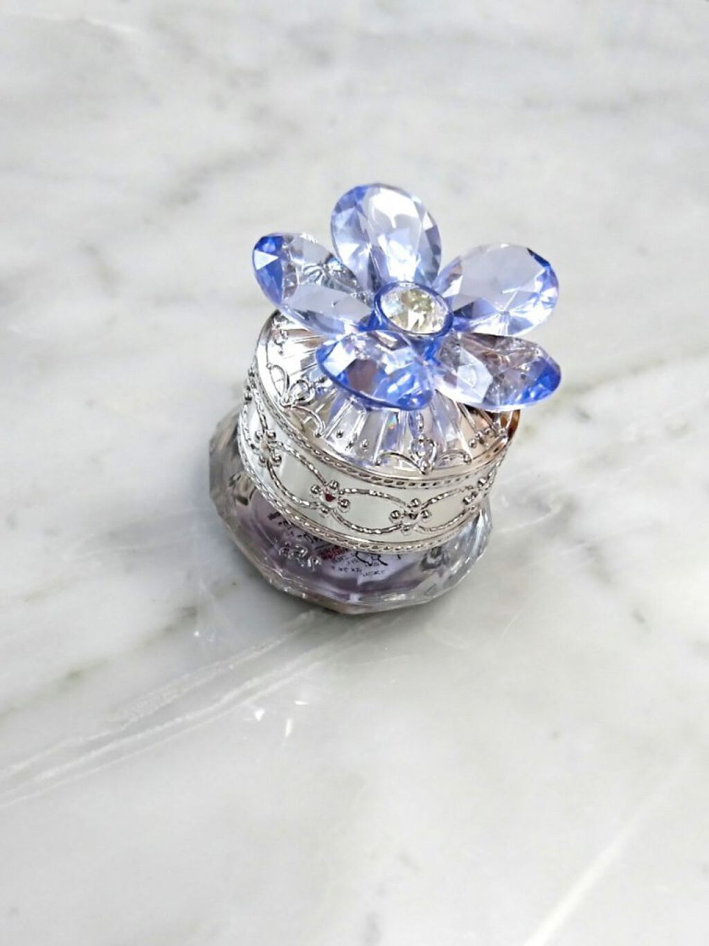 ジルスチュアート クリスタルブルーム ジェリービジュー/JILL STUART/ジェル・クリームアイシャドウを使ったクチコミ(1枚目)