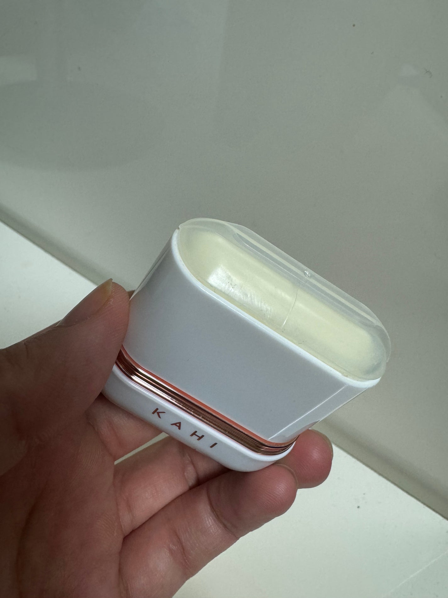 エアリーフィットサンスティック/KAHI/日焼け止めスティックを使ったクチコミ(2枚目)