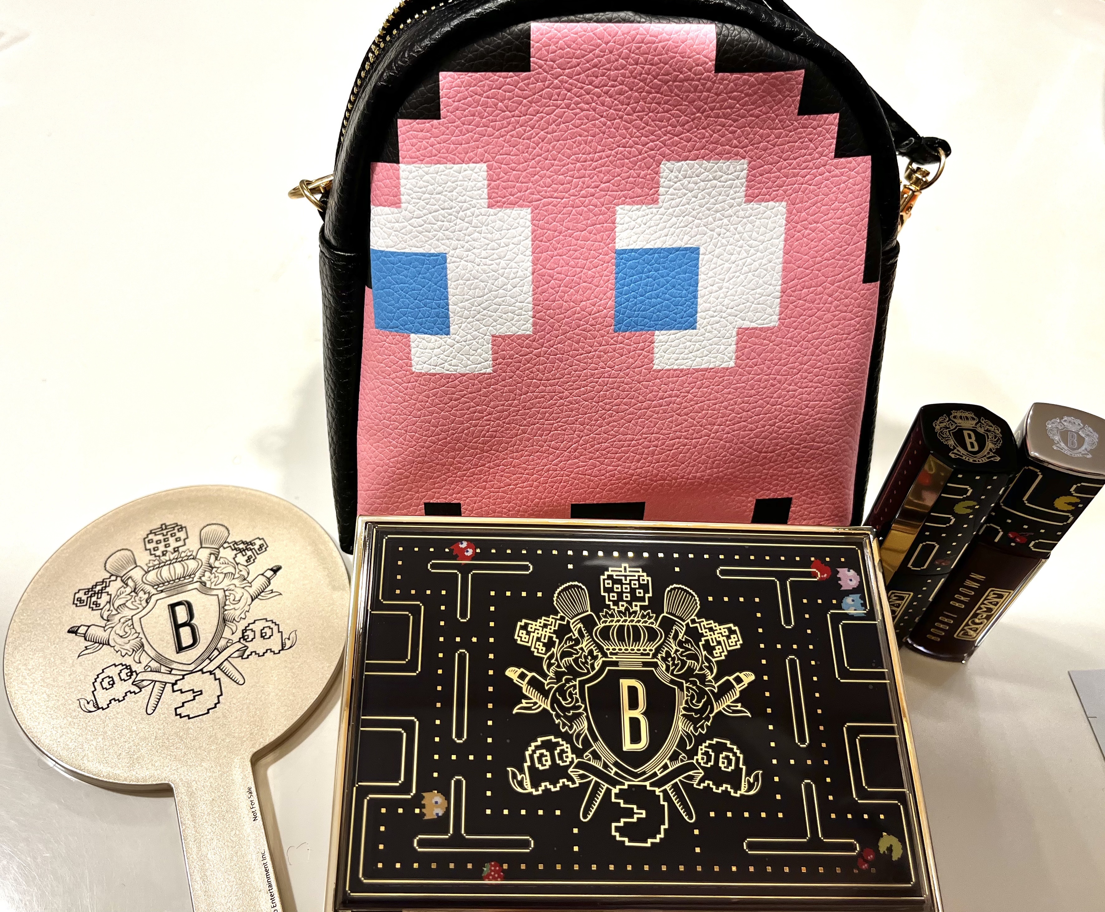 試してみた】パックマン パワー プレイ アイ パレット BOBBI BROWNの