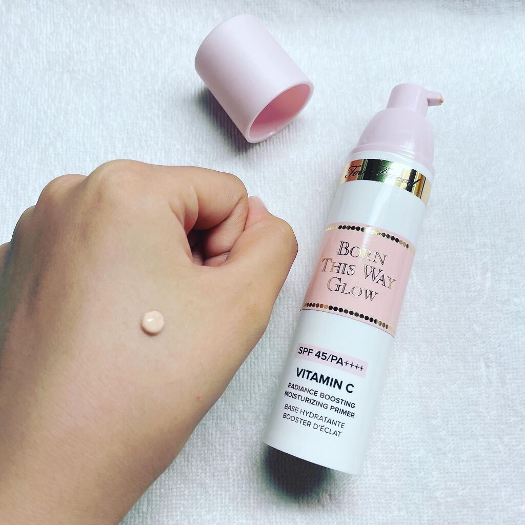 ボーン ディス ウェイ グロウ モイスチュアライジング メイクアップ プライマー/Too Faced/化粧下地を使ったクチコミ（3枚目）