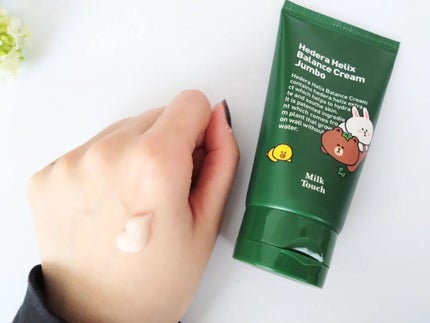 Milk Touch LINE FRIENDS ヘデラヘリックスバランスクリームジャンボSETのクチコミ「ヘデラヘリックスバランスクリーム
100ml×2で
惜しみなく使える!
なめらかなジェルの.....」(2枚目)
