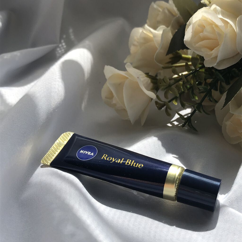 ニベア　ロイヤルブルーリップ　濃密美容ケア/ニベア/リップ美容液を使ったクチコミ（1枚目）