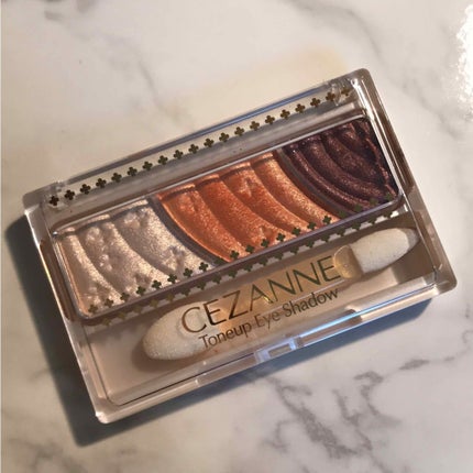 トーンアップアイシャドウ/CEZANNE/アイシャドウパレットを使ったクチコミ(3枚目)