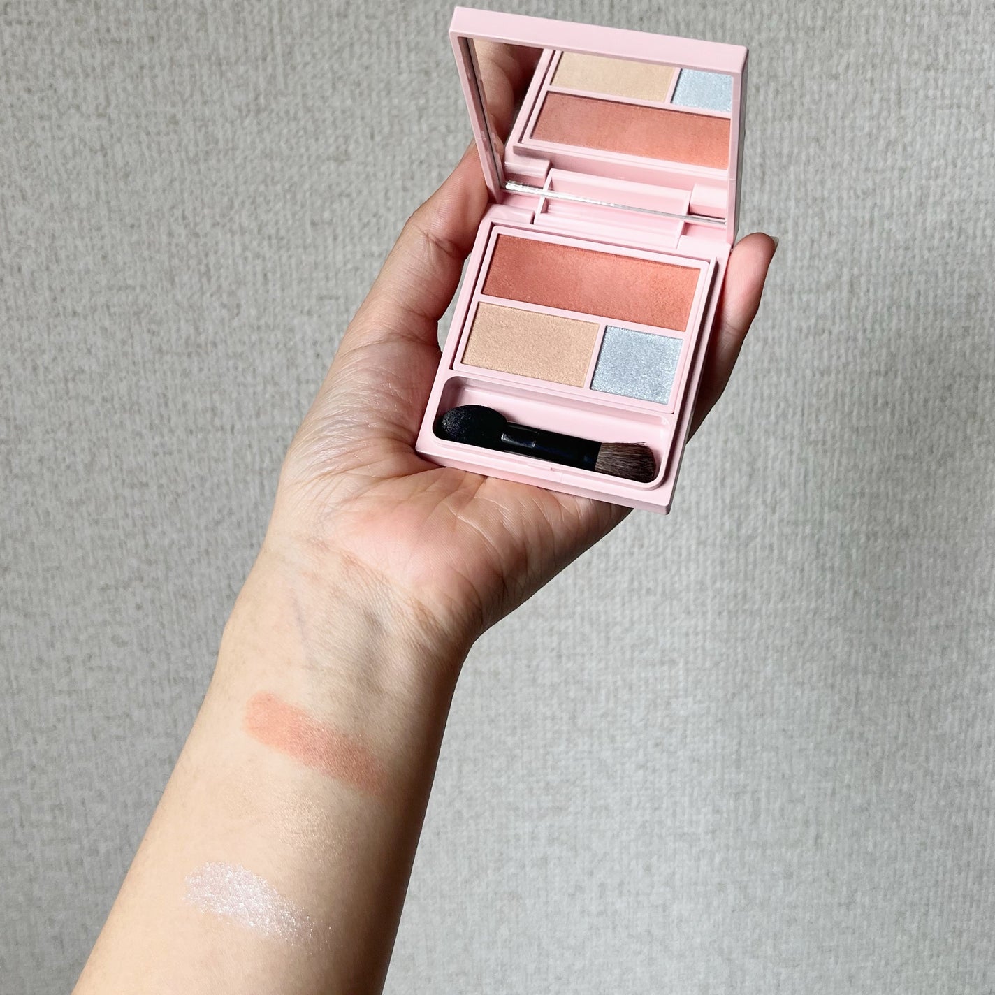 フーミー アイシャドウパレット/WHOMEE/アイシャドウパレットを使ったクチコミ(3枚目)