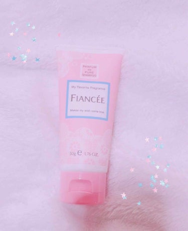 ♡初投稿♡

“フィアンセ ハンドクリーム”



┈┈┈┈┈┈┈┈┈┈┈┈┈┈┈┈┈┈


このハンドクリームは一目惚れして
買いました！♡



ピュアシャンプーの香りで
とてもいい匂いです ♡ ゛