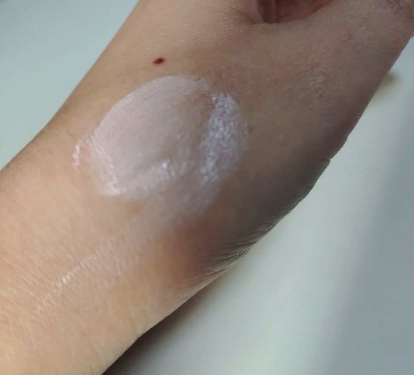 プリズム・リーブル・スキンケアリング・コレクター/GIVENCHY/化粧下地を使ったクチコミ(2枚目)