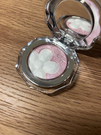 ジルスチュアート クリスタルブルーム ペタルクチュールアイズ デュオ/JILL STUART/アイシャドウパレットを使ったクチコミ(1枚目)