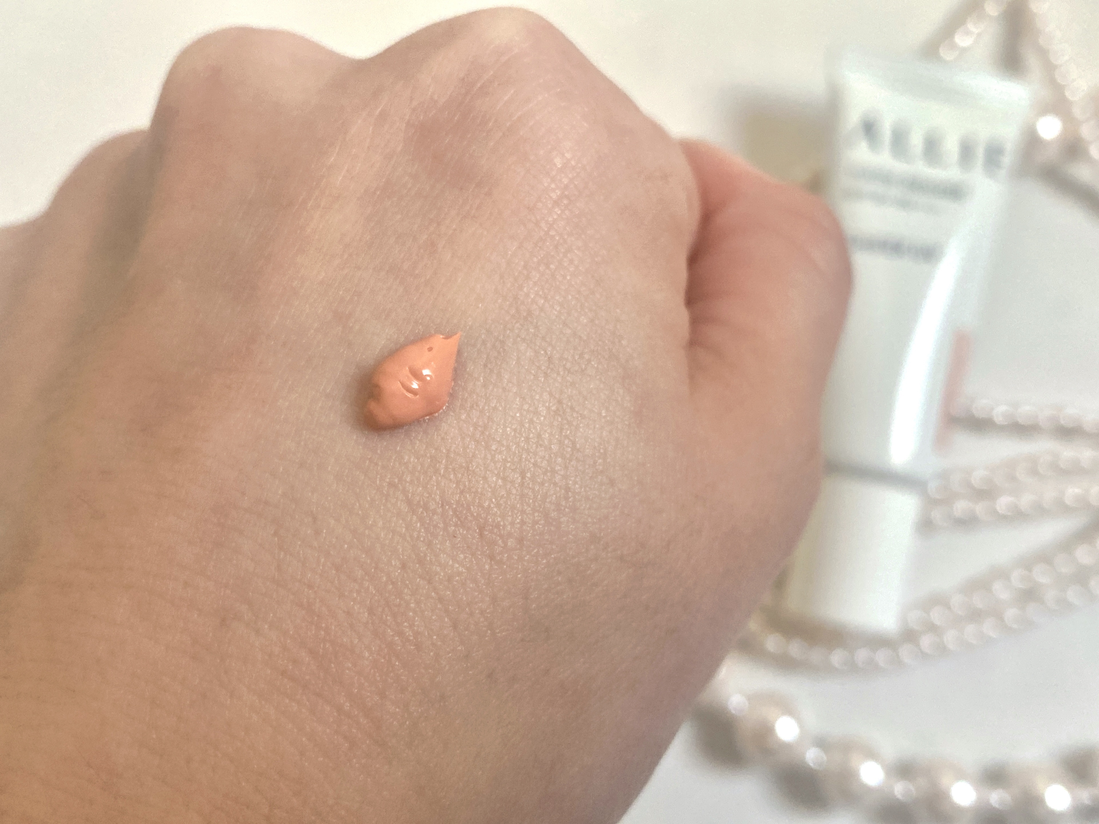 クロノビューティ カラーオンUV チーク 02 ウォームオレンジ/アリィー/日焼け止めクリームを使ったクチコミ（3枚目）