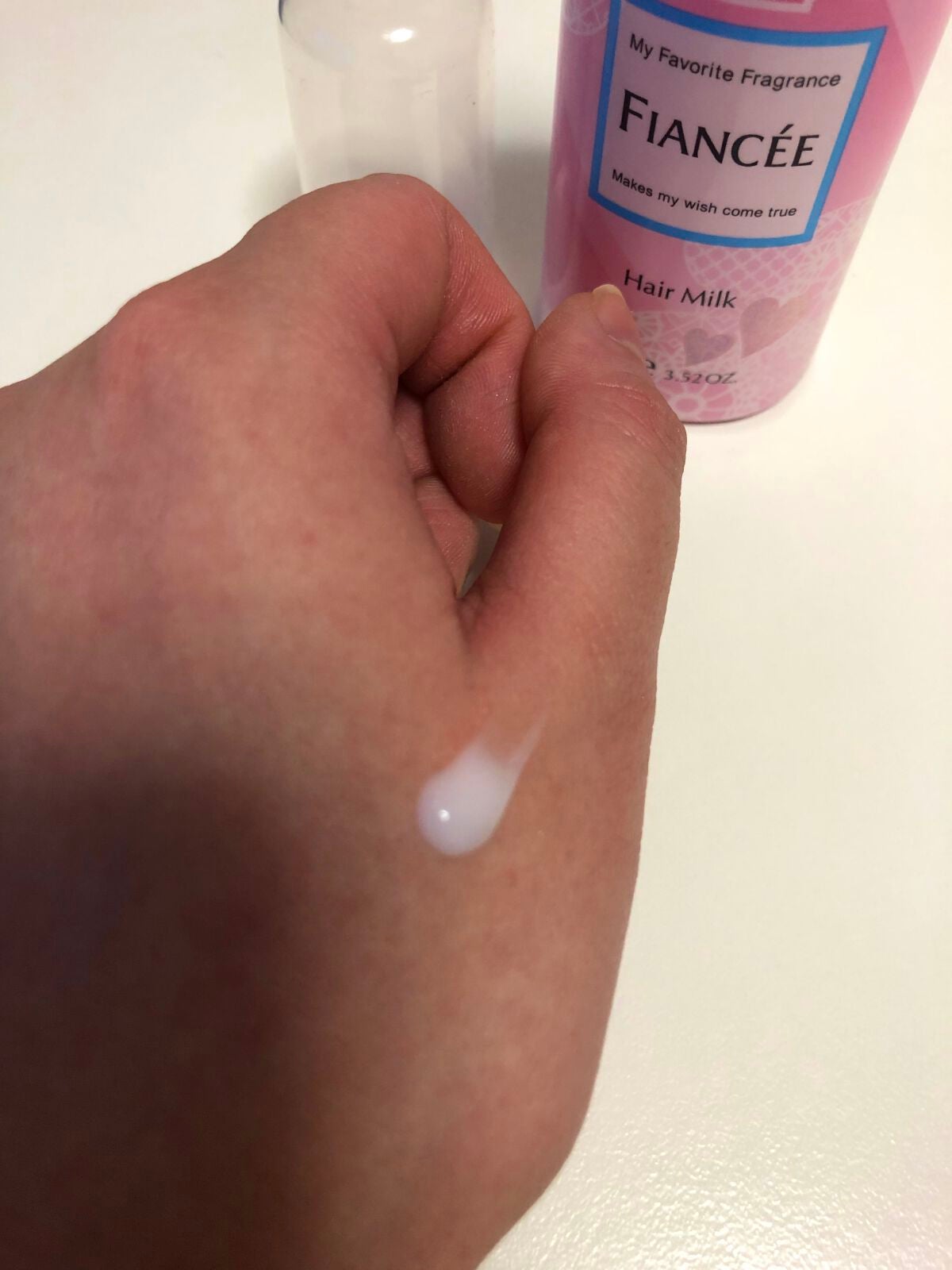 フィアンセ フレグランスヘアミルク ピュアシャンプーの香り/フィアンセ/ヘアミルクを使ったクチコミ(2枚目)