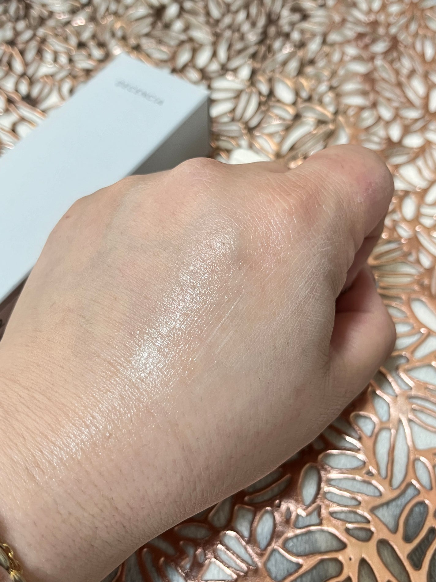 ディセンシア フローレス UVプロテクター/DECENCIA/日焼け止めローションを使ったクチコミ(3枚目)