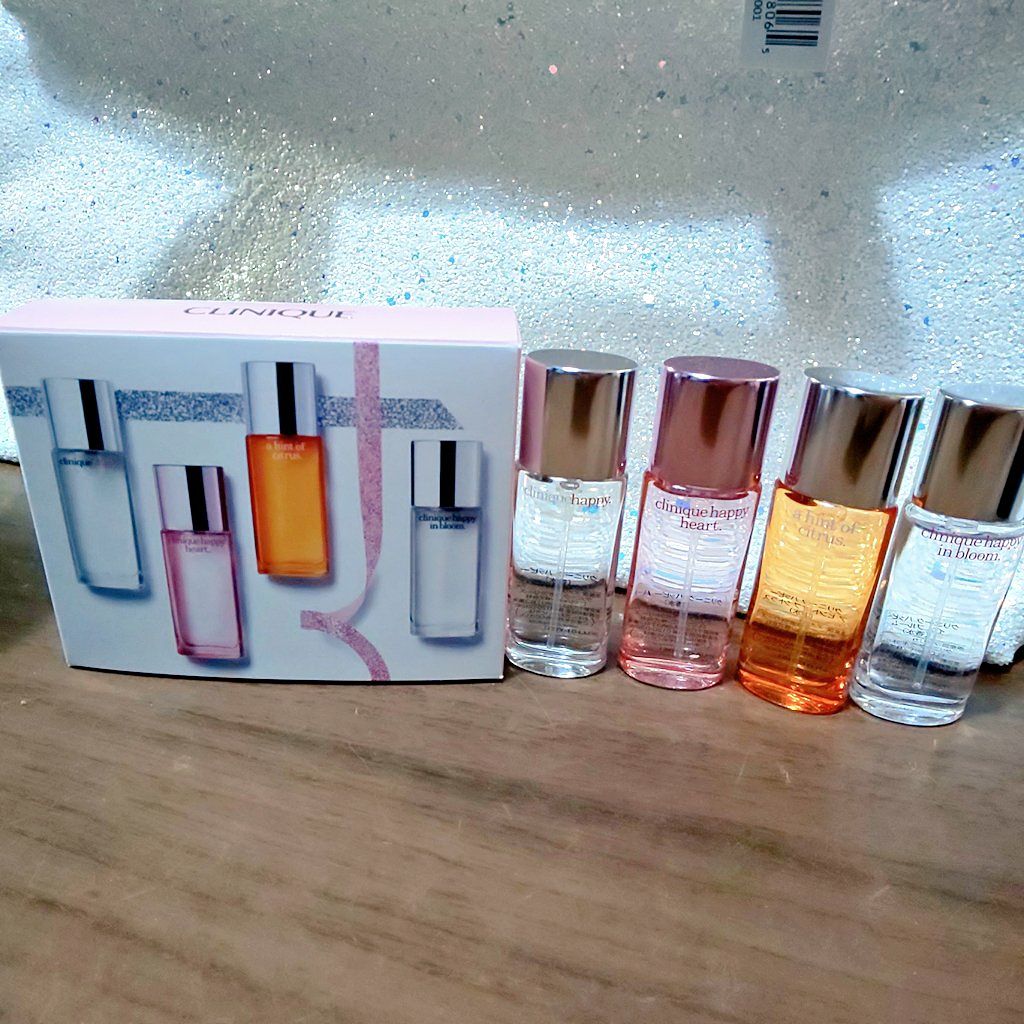 ハッピー ホリデイ セット/CLINIQUE/香水(レディース)を使ったクチコミ(3枚目)
