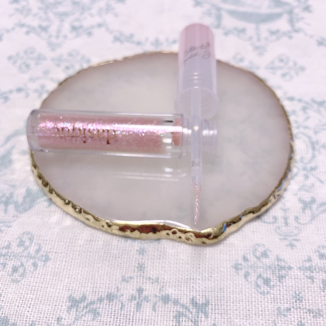 スターリット リキッドグリッター/dasique/メイクアップを使ったクチコミ（3枚目）