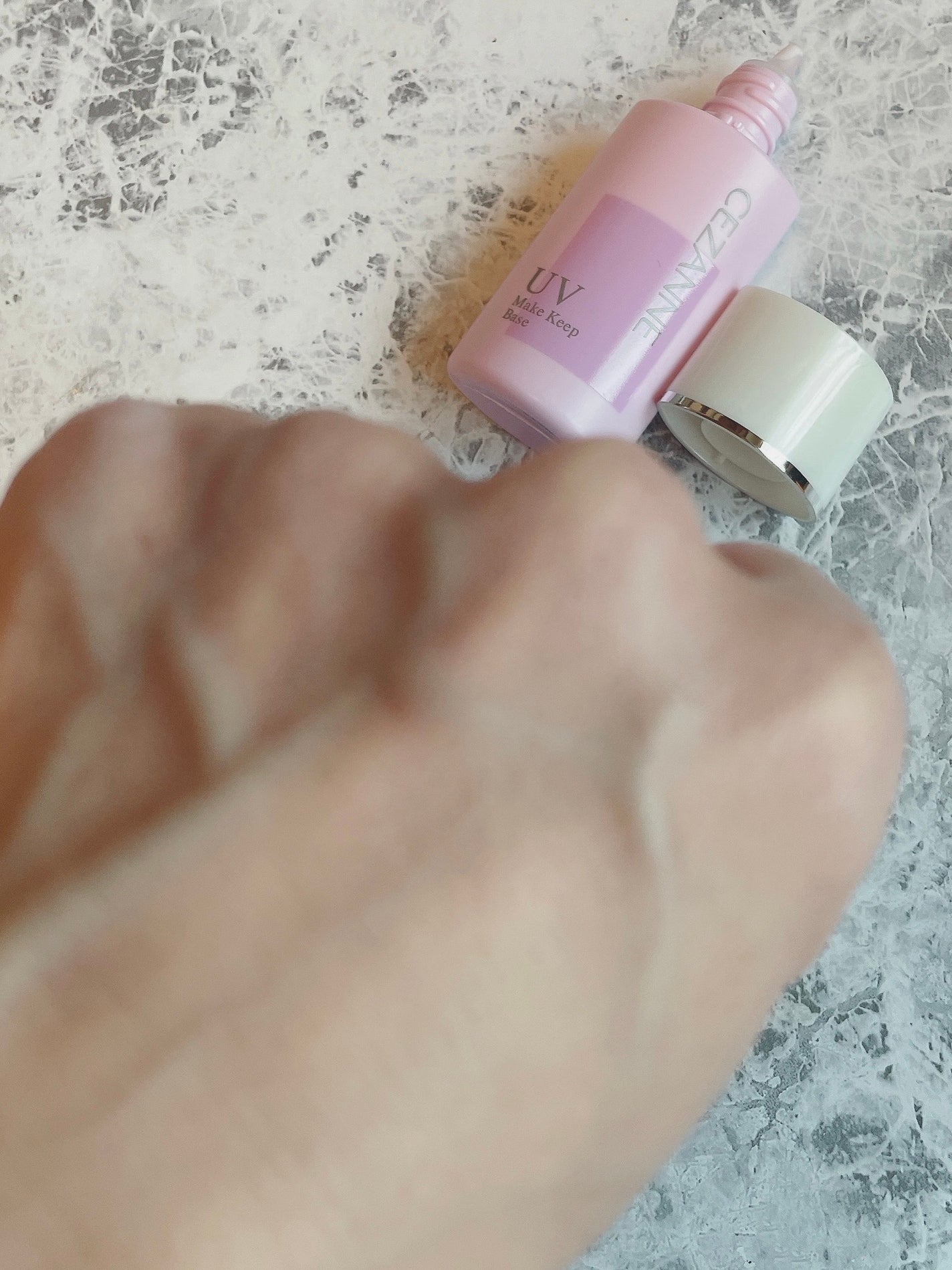 皮脂テカリ防止下地/CEZANNE/化粧下地を使ったクチコミ(5枚目)