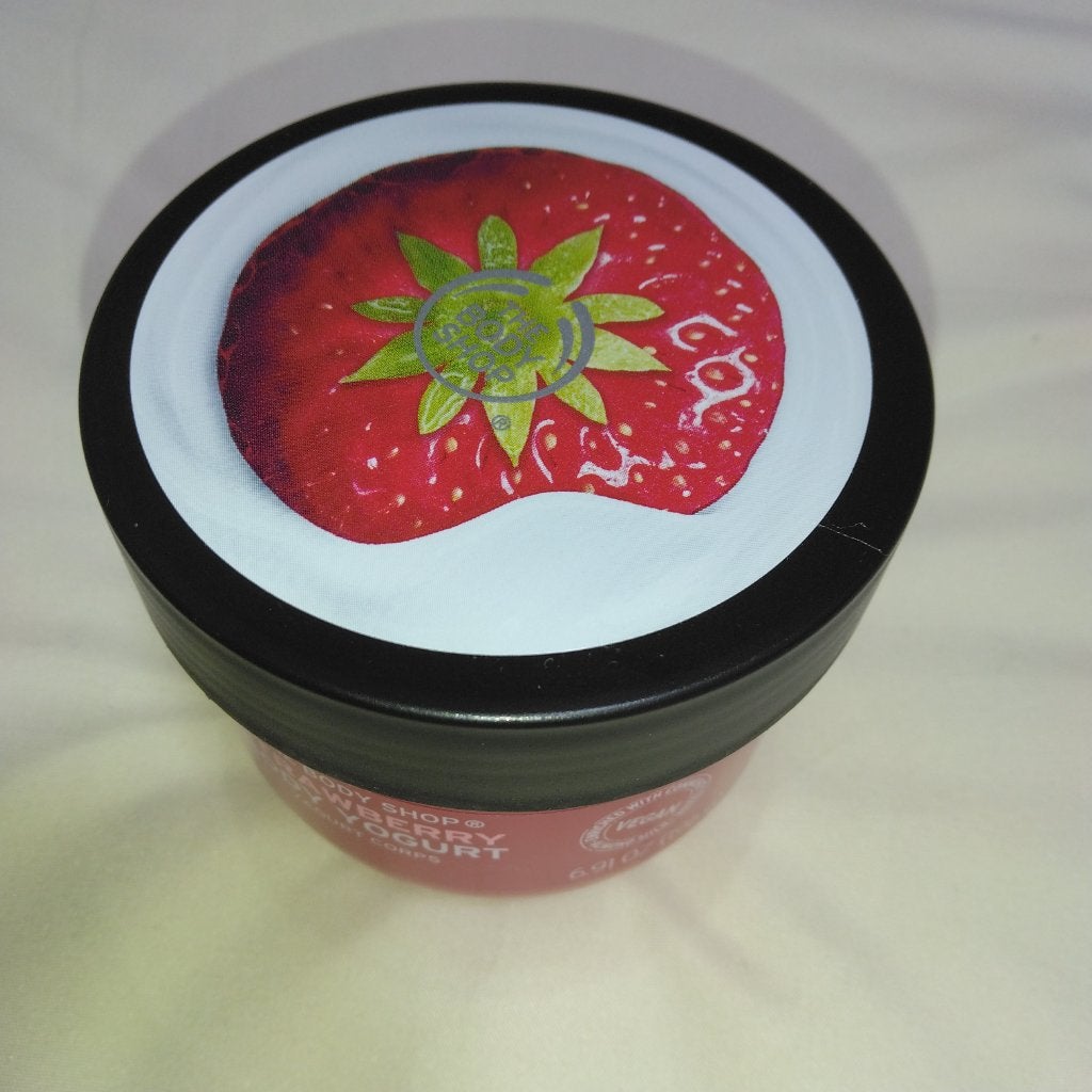 ボディヨーグルト ストロベリー/THE BODY SHOP/ボディローションを使ったクチコミ(8枚目)