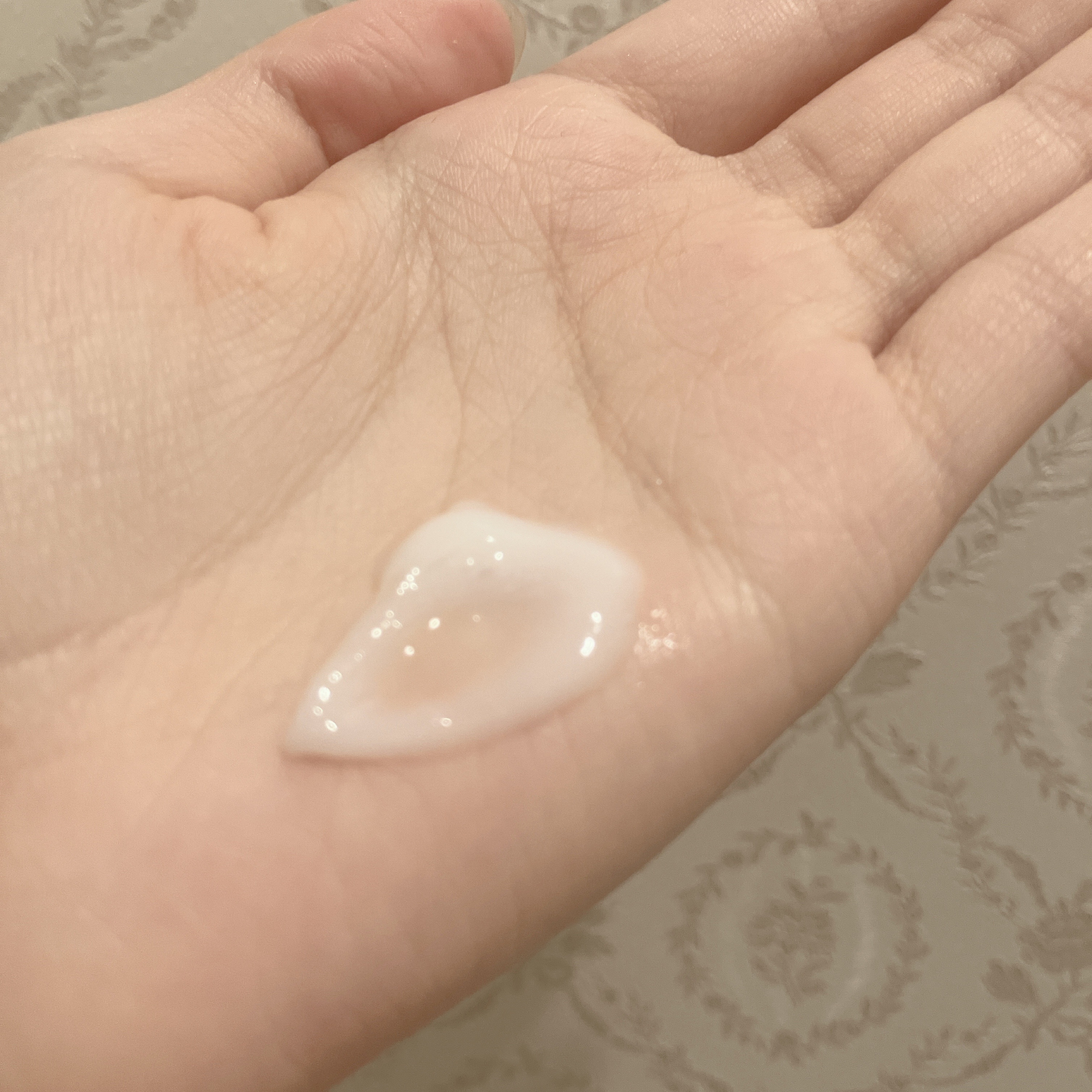 エッセンスインヘアミルク/オルビス/ヘアミルクを使ったクチコミ（2枚目）