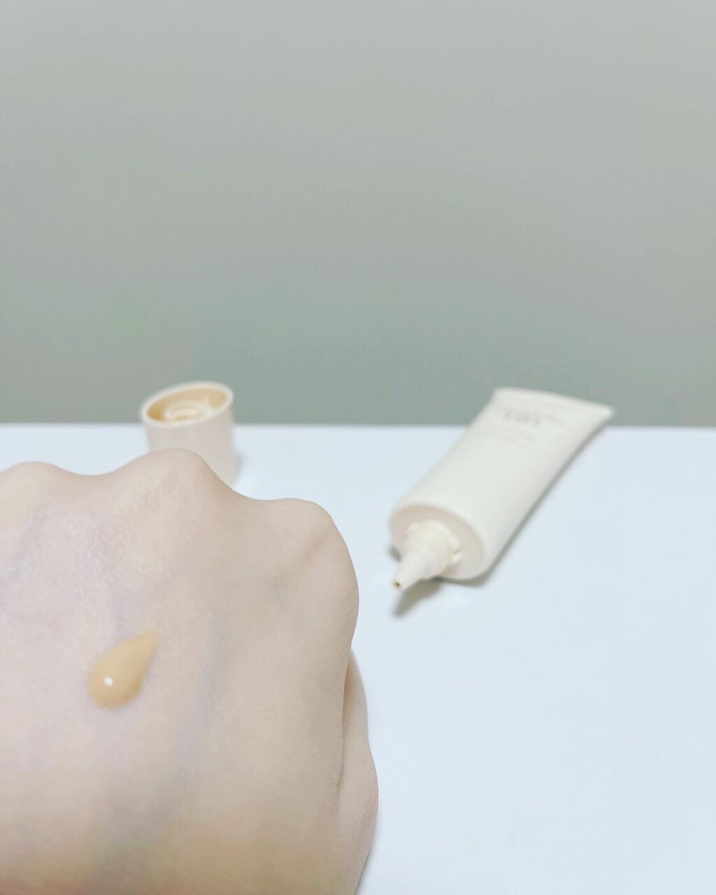 モイストラボ BBエッセンスクリーム/Moist Labo/BBクリームを使ったクチコミ(3枚目)