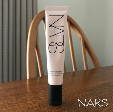 NARS
ラディアンスプライマー

クッションファンデのタッチアップの時にこちらも使って頂いて、ツヤ感が気に入ったので購入しました。サーモンピンクのジェル状のテクスチャー。ツヤ肌好きな方にオススメです！