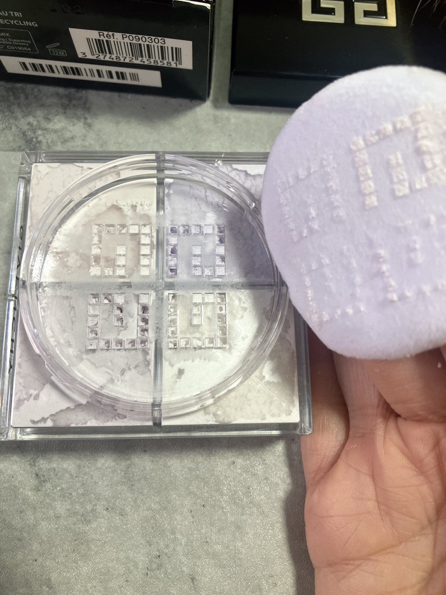 プリズム・リーブル/GIVENCHY/ルースパウダーを使ったクチコミ(2枚目)