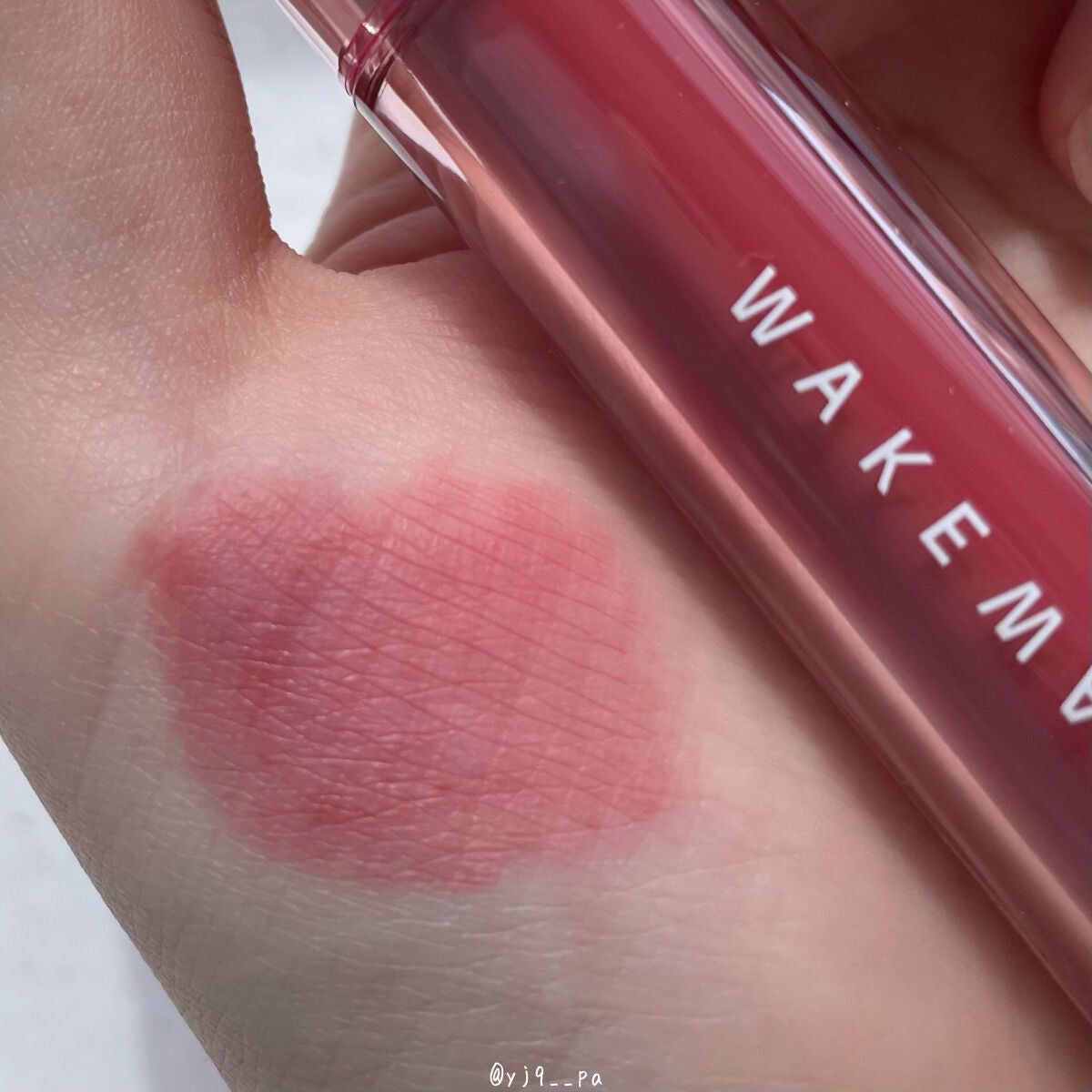 ウォーターブラーリングフィクシングティント/wakemake/リップティントを使ったクチコミ(2枚目)