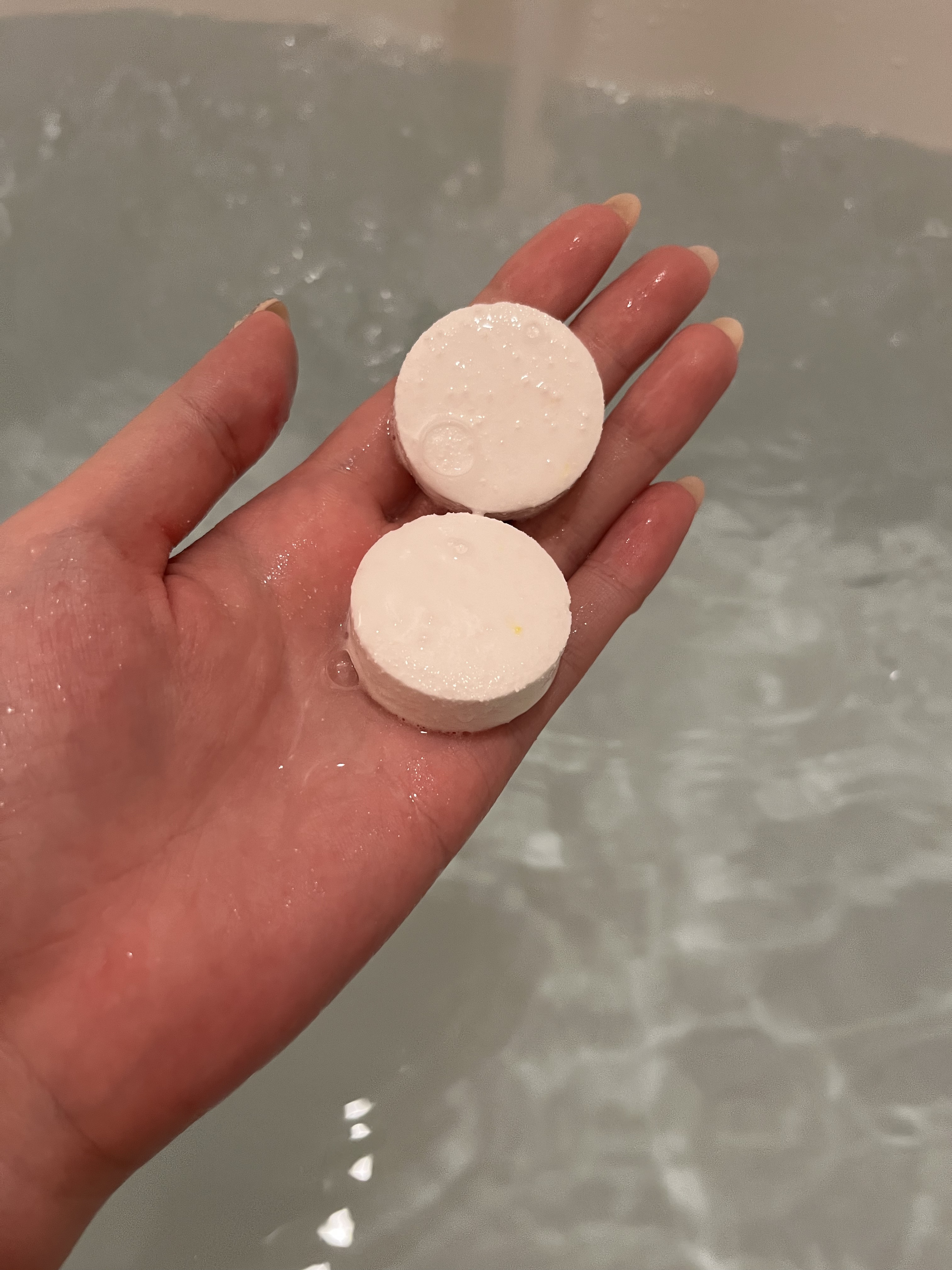 バブ あふれるのはきっと、お湯だけじゃない 出会い ハーバル＆フローラルの香り/バブ/炭酸系入浴剤を使ったクチコミ（2枚目）