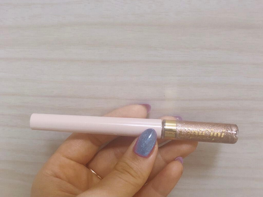 グリッターイルミネーションライナー/CipiCipi/リキッドアイライナーを使ったクチコミ(1枚目)