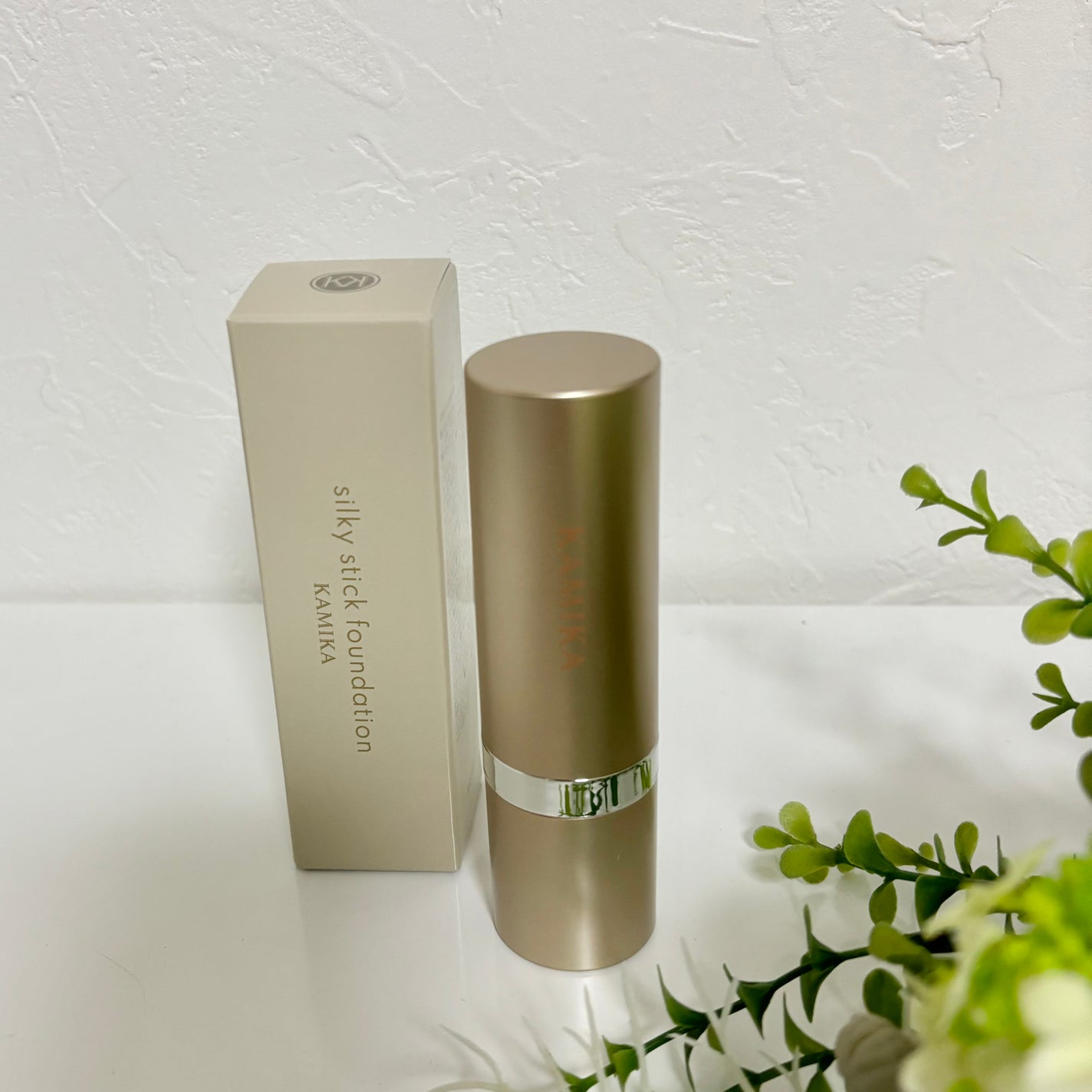 シルキースティックファンデーション/KAMIKA/その他ファンデーションを使ったクチコミ(1枚目)