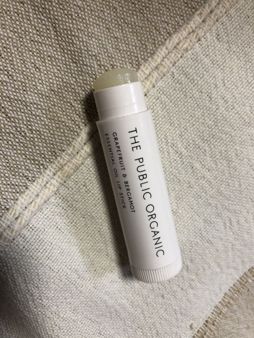 オーガニック認証 精油リップスティック スーパーポジティブ ライズ/THE PUBLIC ORGANIC/リップクリームを使ったクチコミ（2枚目）