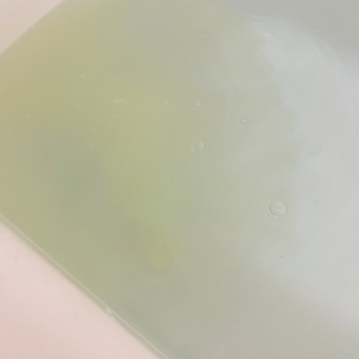 バブ モンスターバブルMEGA級 スプラッシュ泡 シトラススパークの香り/バブ/炭酸系入浴剤を使ったクチコミ(4枚目)