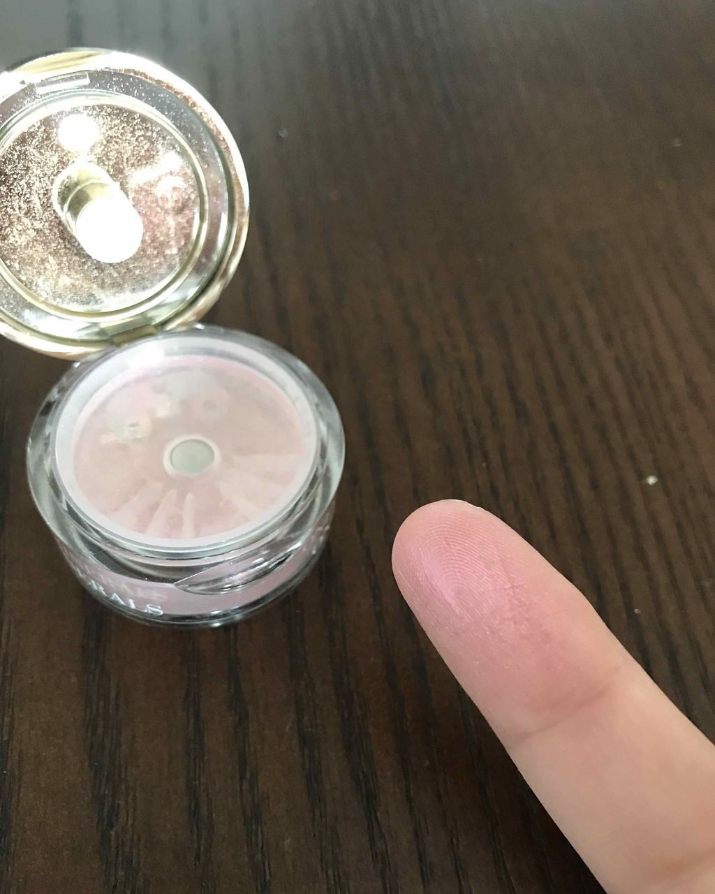 ミネラルピグメント/ONLY MINERALS/単色アイシャドウを使ったクチコミ(3枚目)