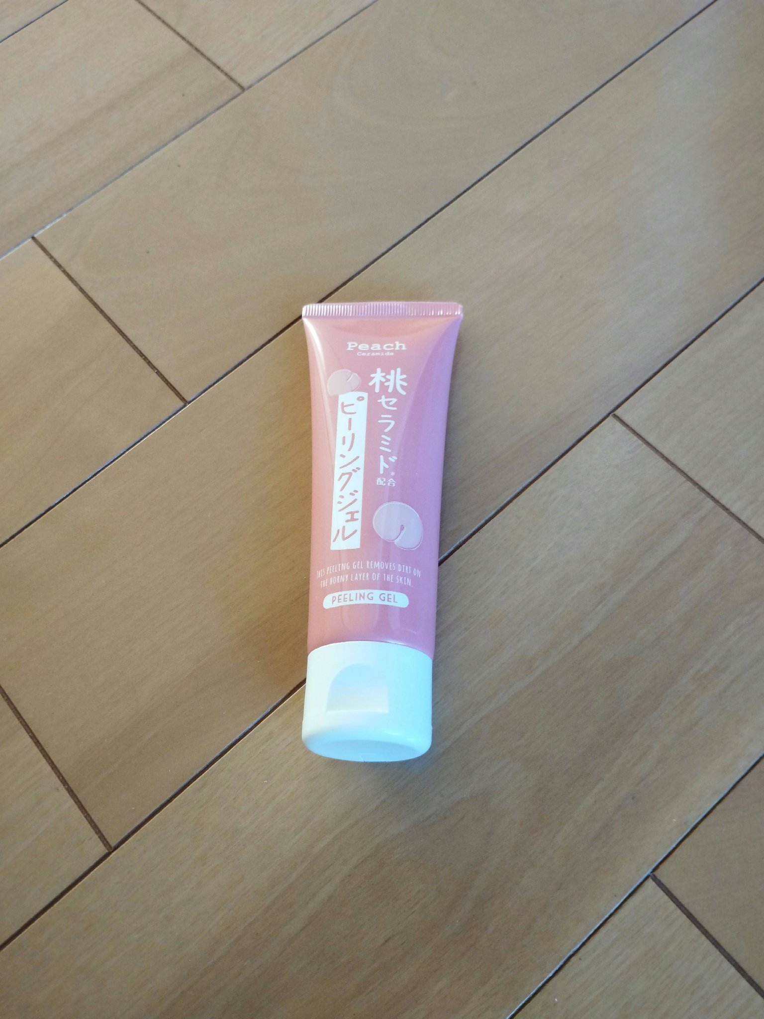 桃セラミド配合ピーリングジェル/DAISO/ピーリングを使ったクチコミ（1枚目）