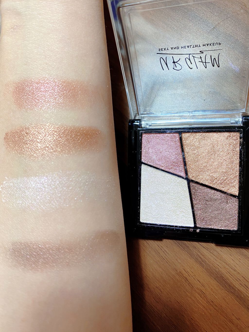 UR GLAM VELVET EYE COLOR PALETTE/U R GLAM/アイシャドウパレットを使ったクチコミ(2枚目)