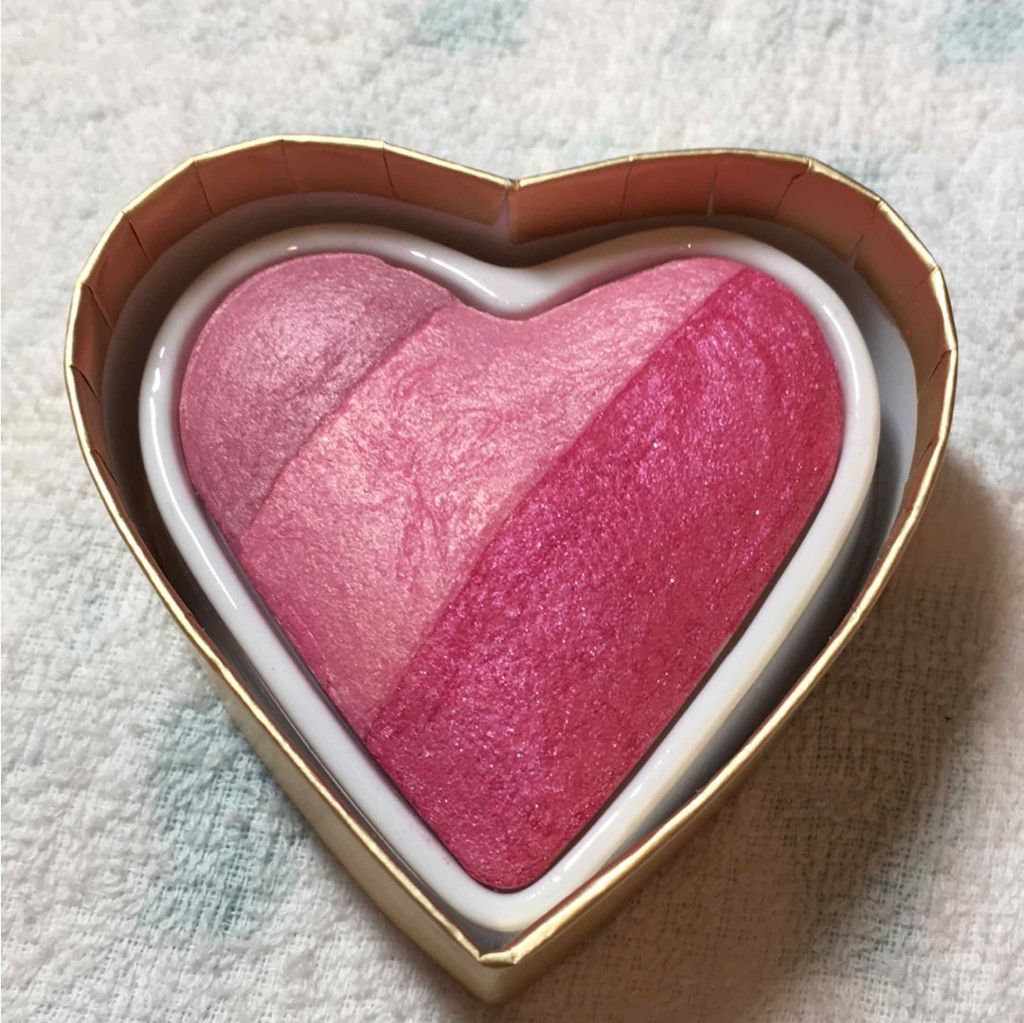 ブラッシング ハート/MAKEUP REVOLUTION/パウダーチークを使ったクチコミ（2枚目）